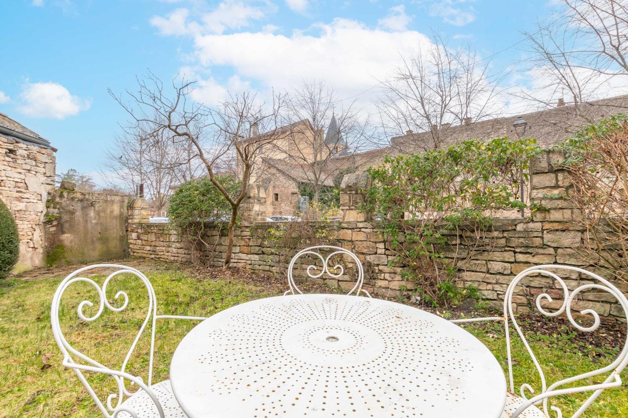 Cabana & La Place De L'Abbaye - Centre-Ville, Jardin Cluny Kültér fotó